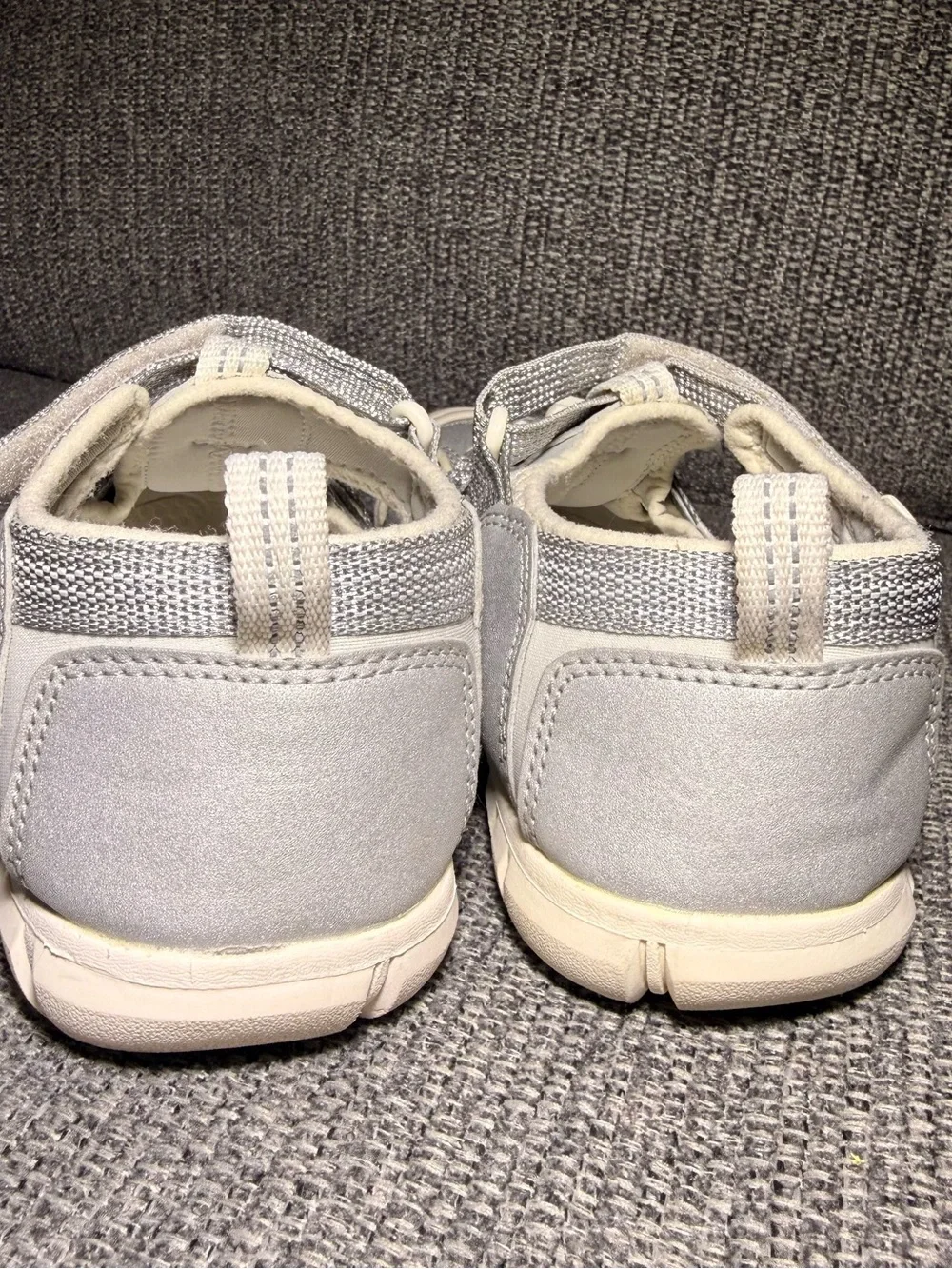 Keen Kids' Seacamp II CNX silver star/white sandal washable bungee Velcro size 3